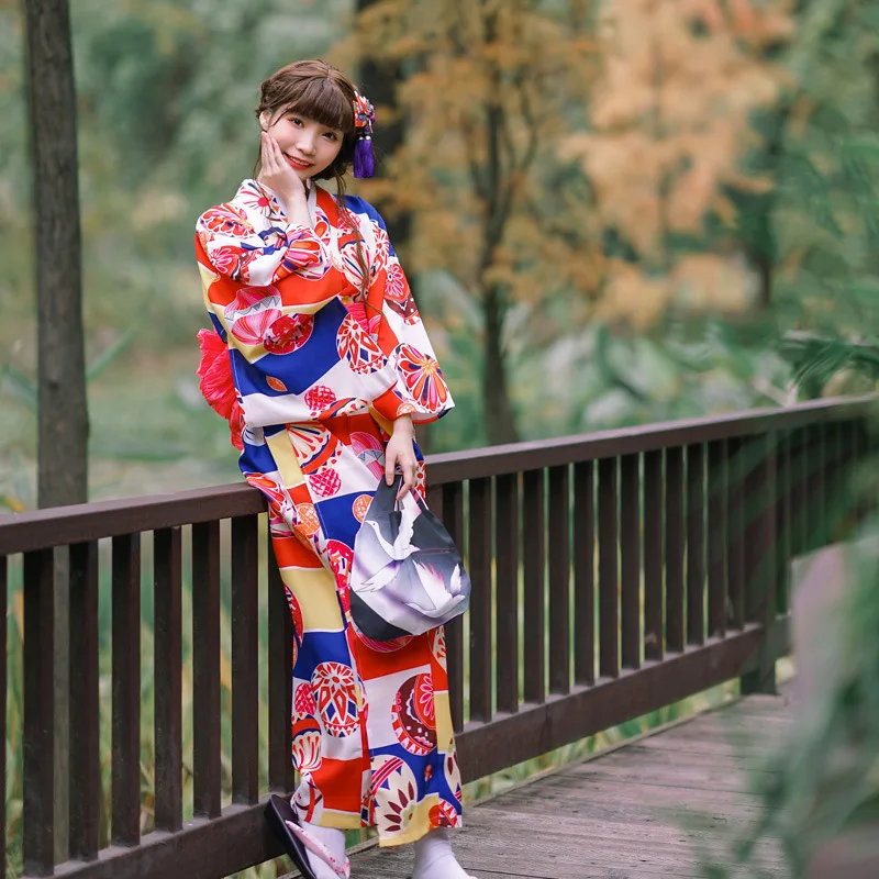 Traditioneller japanischer Kim – Formal Wear Japan Women Bewertung und Preis