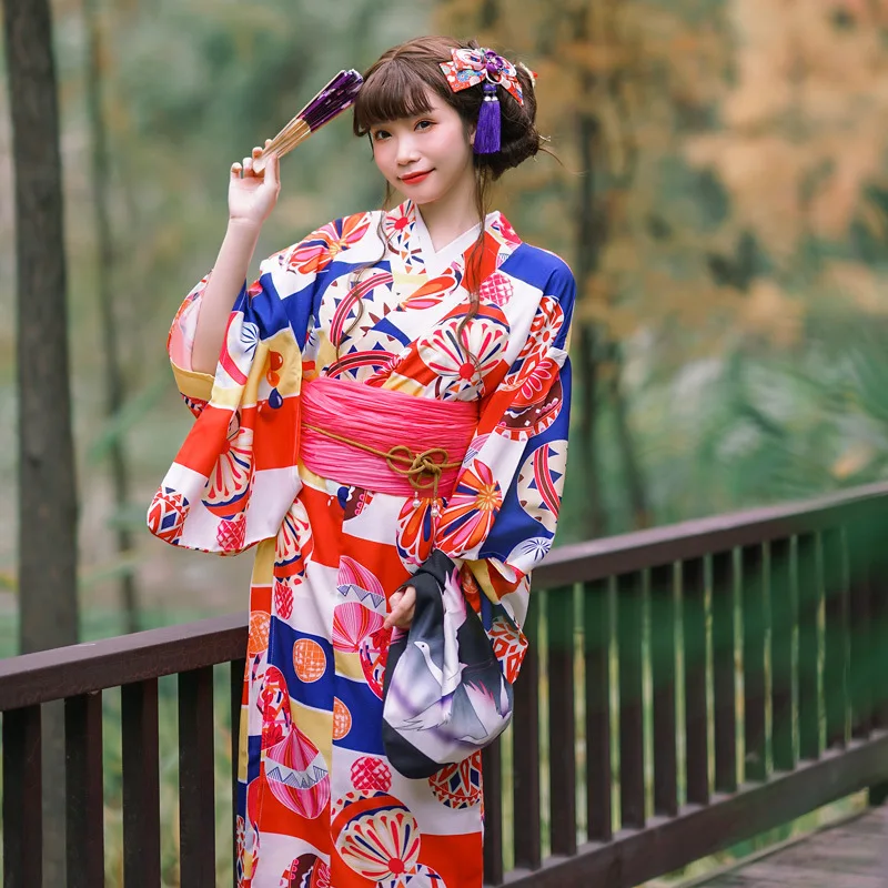 Traditioneller japanischer Kim – Formal Wear Japan Women Bewertung und Preis