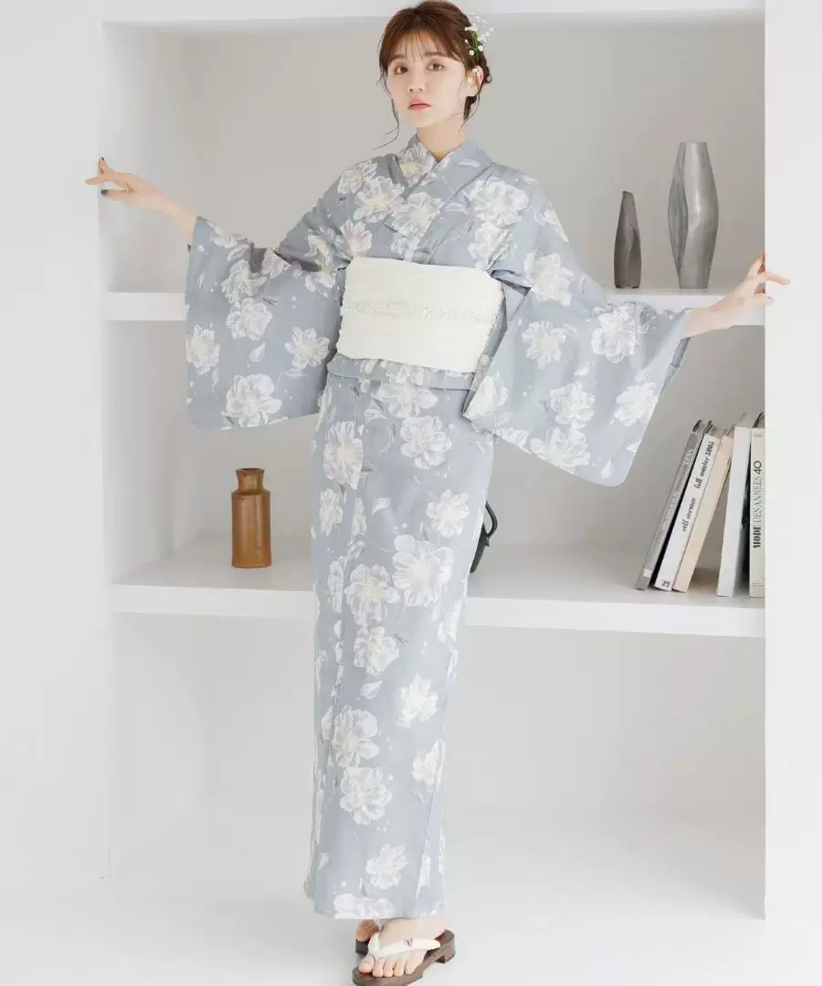 Traditioneller japanischer Yuk – Formal Wear Japan Women Bewertung und Preis