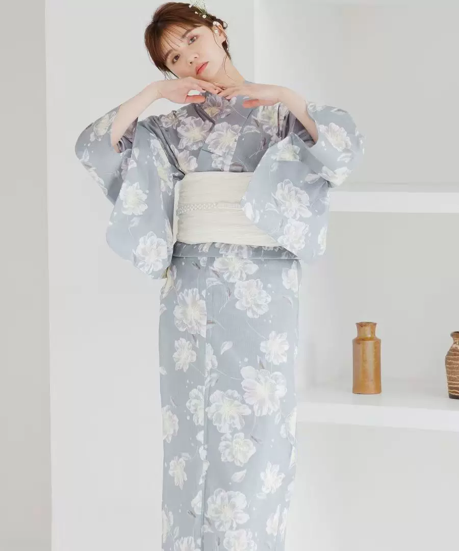 Traditioneller japanischer Yuk – Formal Wear Japan Women Bewertung und Preis
